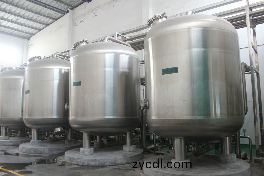 廣(guang)州某某啤(pi)酒100噸過濾輭化(hua)水(shui)工程(cheng)